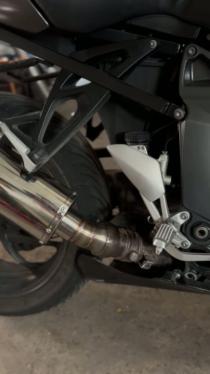Motocikl · custom izduv